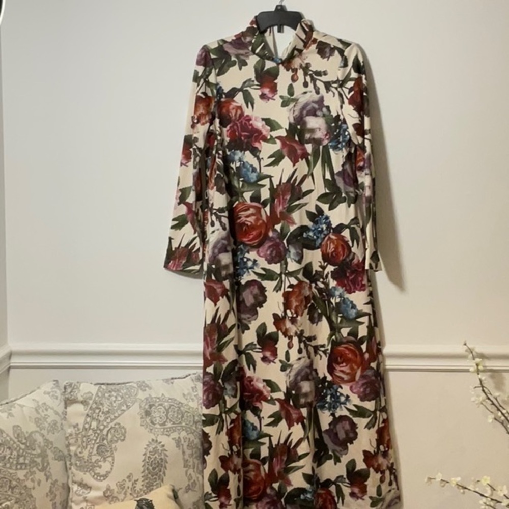 Anne Klein Red and Orange Long Sleeve Gown